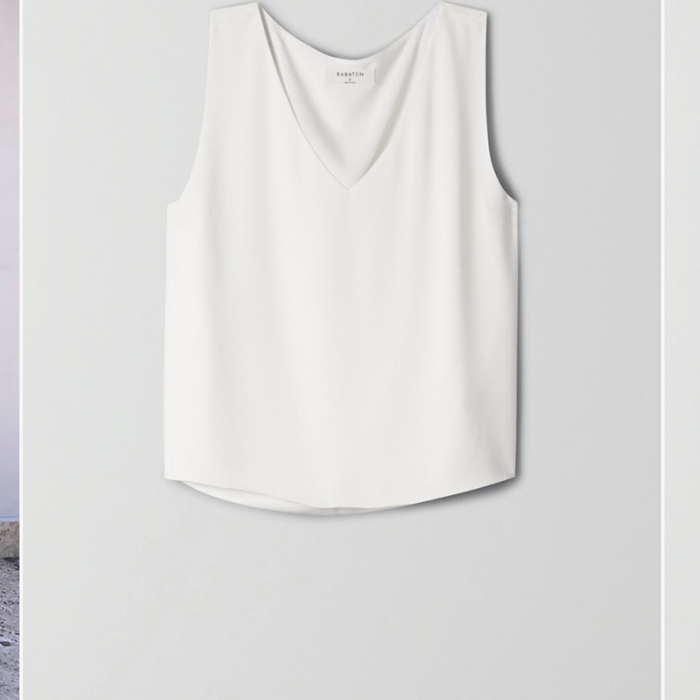 White aritzia murphy blouse size s